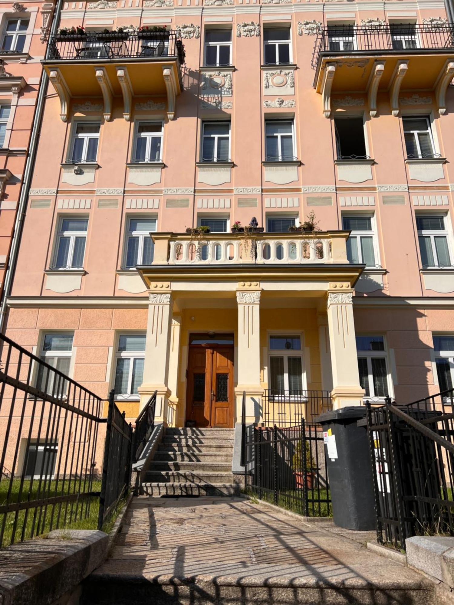 Jurincom Apartments Na Vyhlidce Κάρλοβι Βάρι Εξωτερικό φωτογραφία