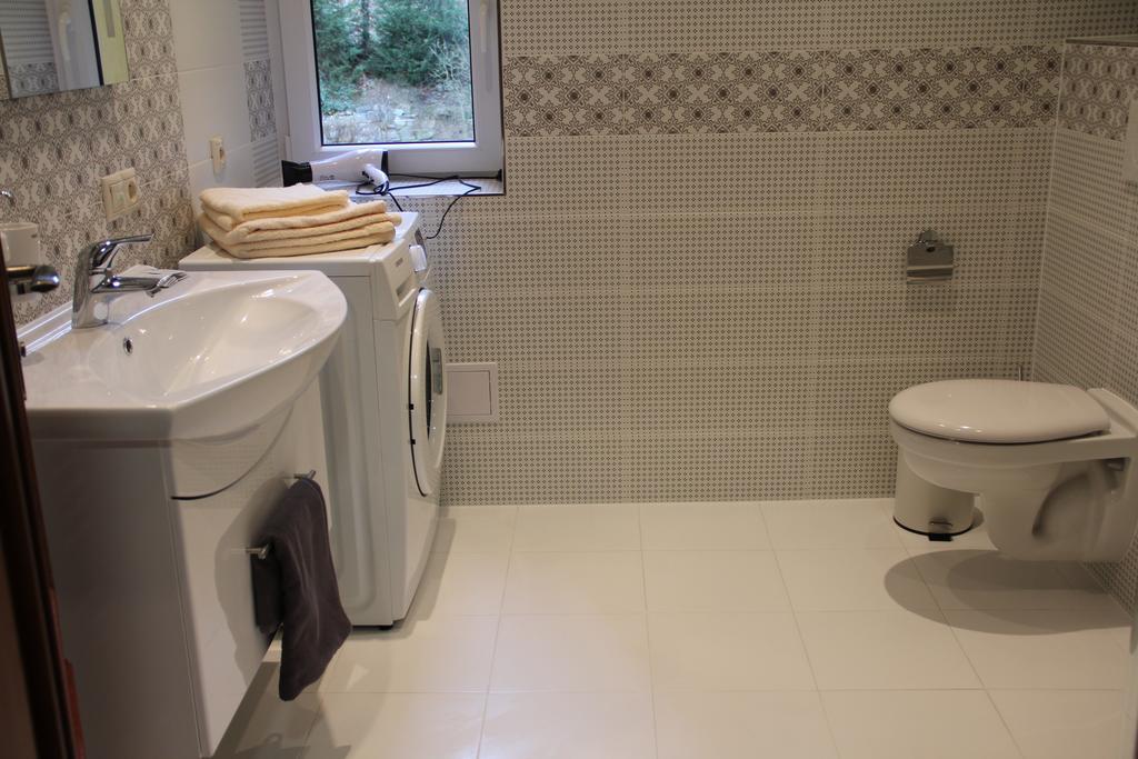 Jurincom Apartments Na Vyhlidce Κάρλοβι Βάρι Εξωτερικό φωτογραφία