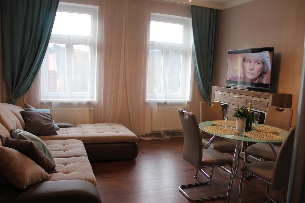 Jurincom Apartments Na Vyhlidce Κάρλοβι Βάρι Εξωτερικό φωτογραφία